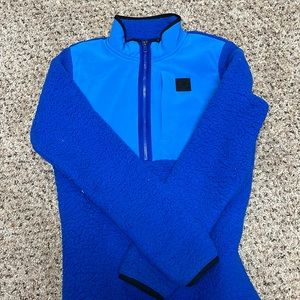 NWOT Kids Under Armour pullover